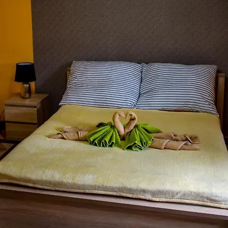 Lux Apartment Maroslele