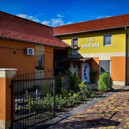 Apartment Lux