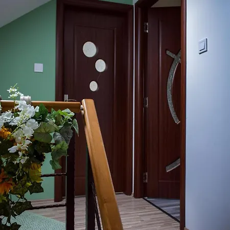 Lux Apartment Maroslele